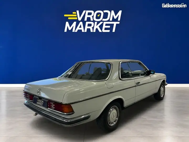 Mercedes-Benz C-Class 1977 photo 5
