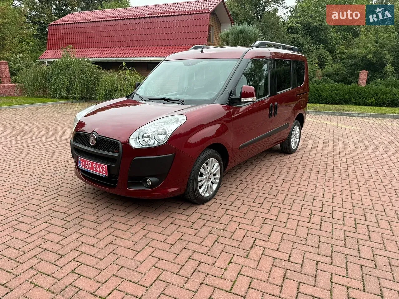 Fiat Doblo 2011 photo 2