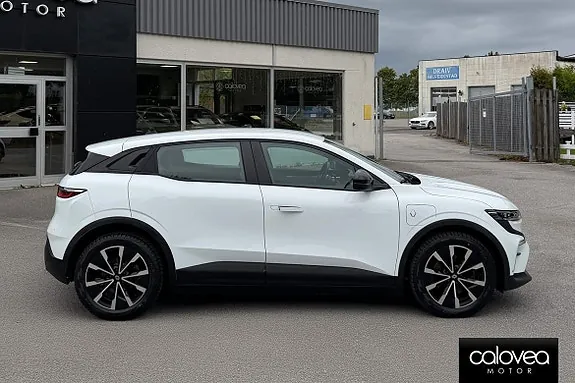 Renault Megane E-Tech 2023 photo 2