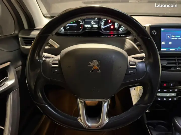 Peugeot 2008 2018 photo 4