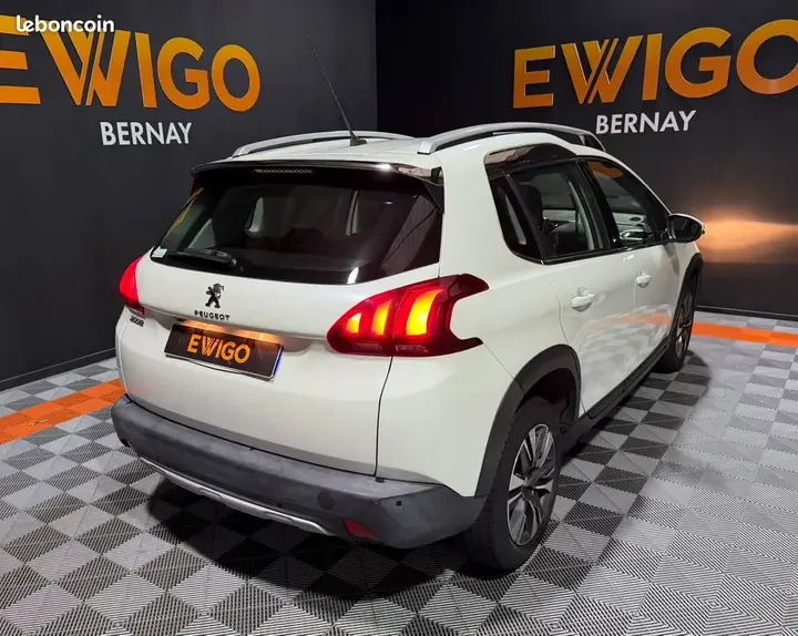 Peugeot 2008 2018 photo 2