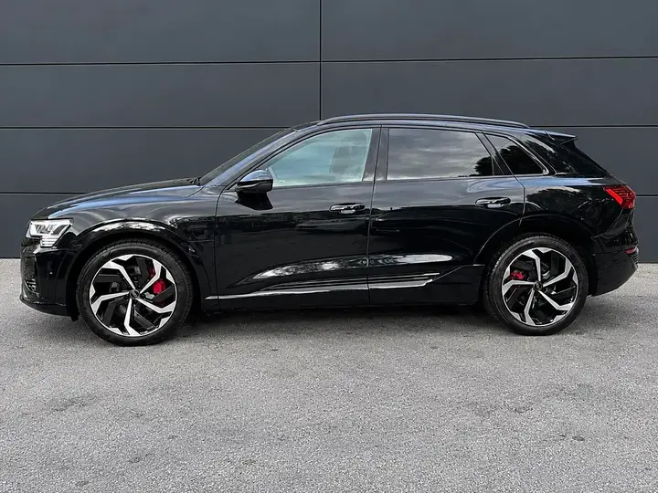 Audi Q8 2023 photo 3