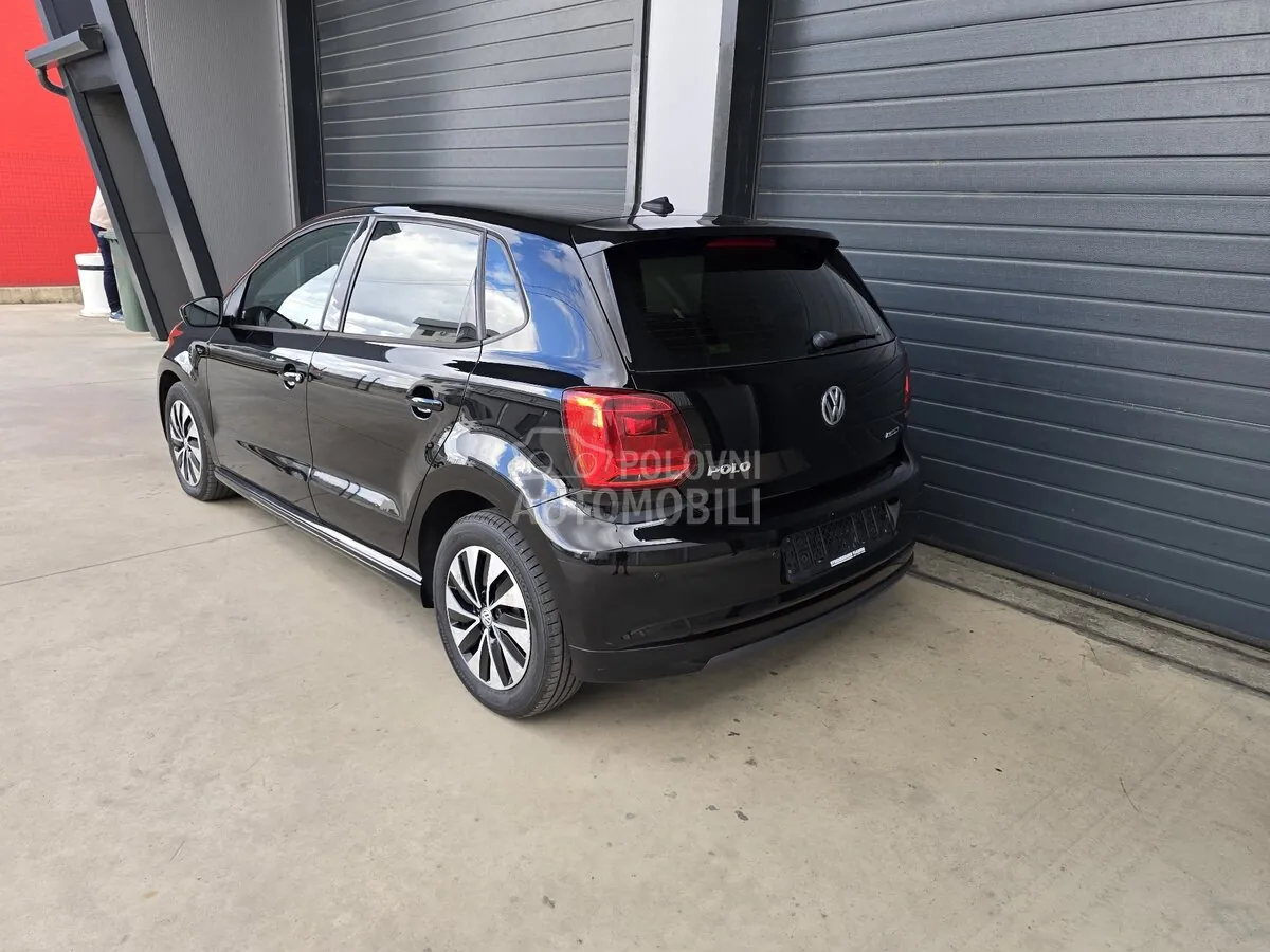 Volkswagen Polo 2015 photo 3