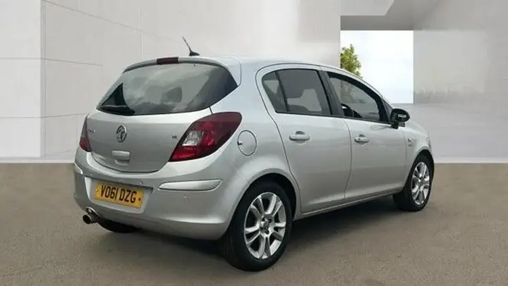 Vauxhall Corsa 2011 photo 4