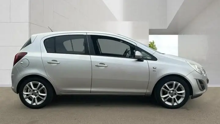 Vauxhall Corsa 2011 photo 5