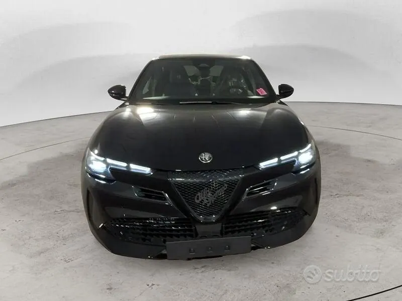 Alfa Romeo Junior 2026 photo 2