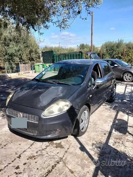 Fiat Grande Punto 2009 photo 3