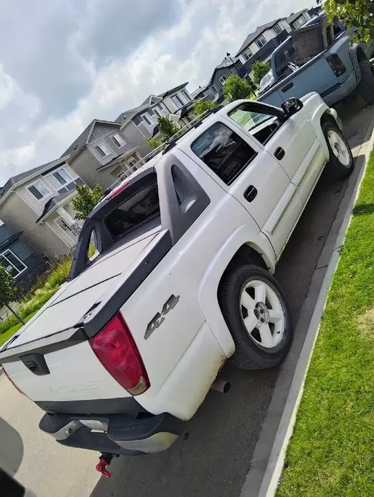 Chevrolet Avalanche 2004 photo 2