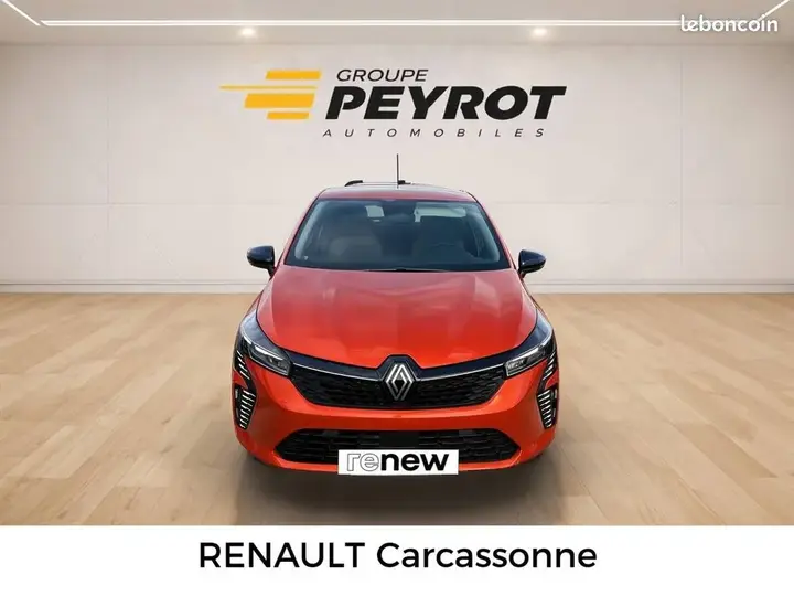 Renault Clio 2024 photo 2