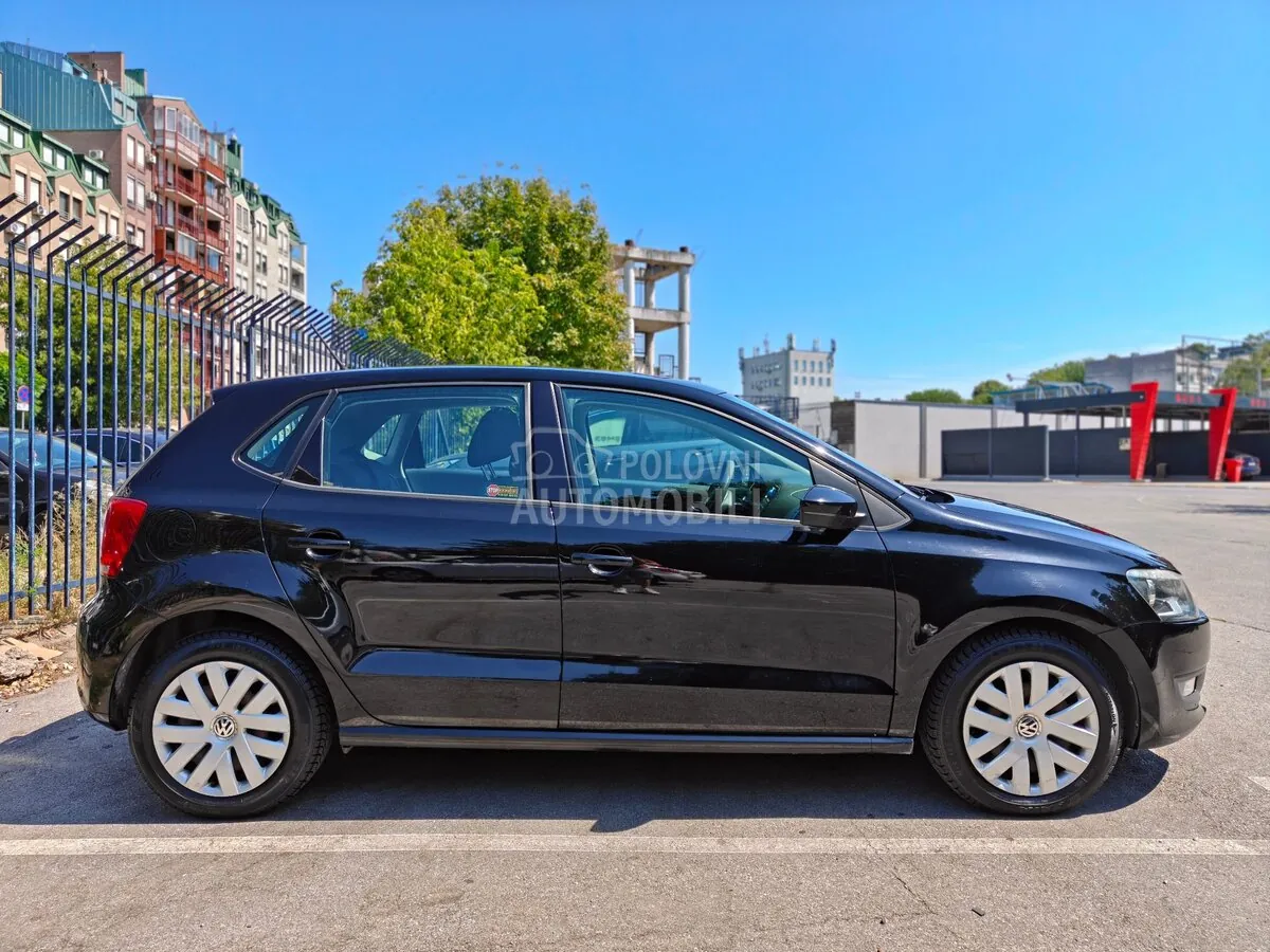 Volkswagen Polo 2011 photo 4