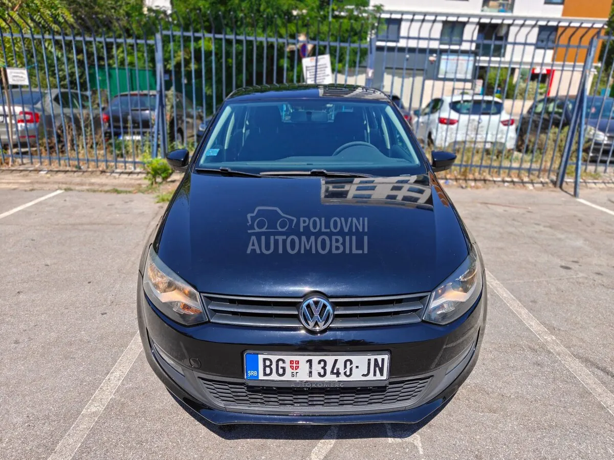 Volkswagen Polo 2011 photo 2
