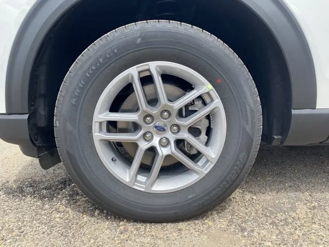 Ford Explorer 2026 photo 3