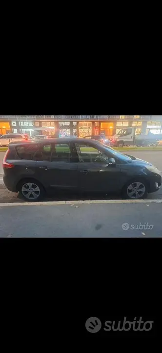 Renault Scenic 2009 photo 5