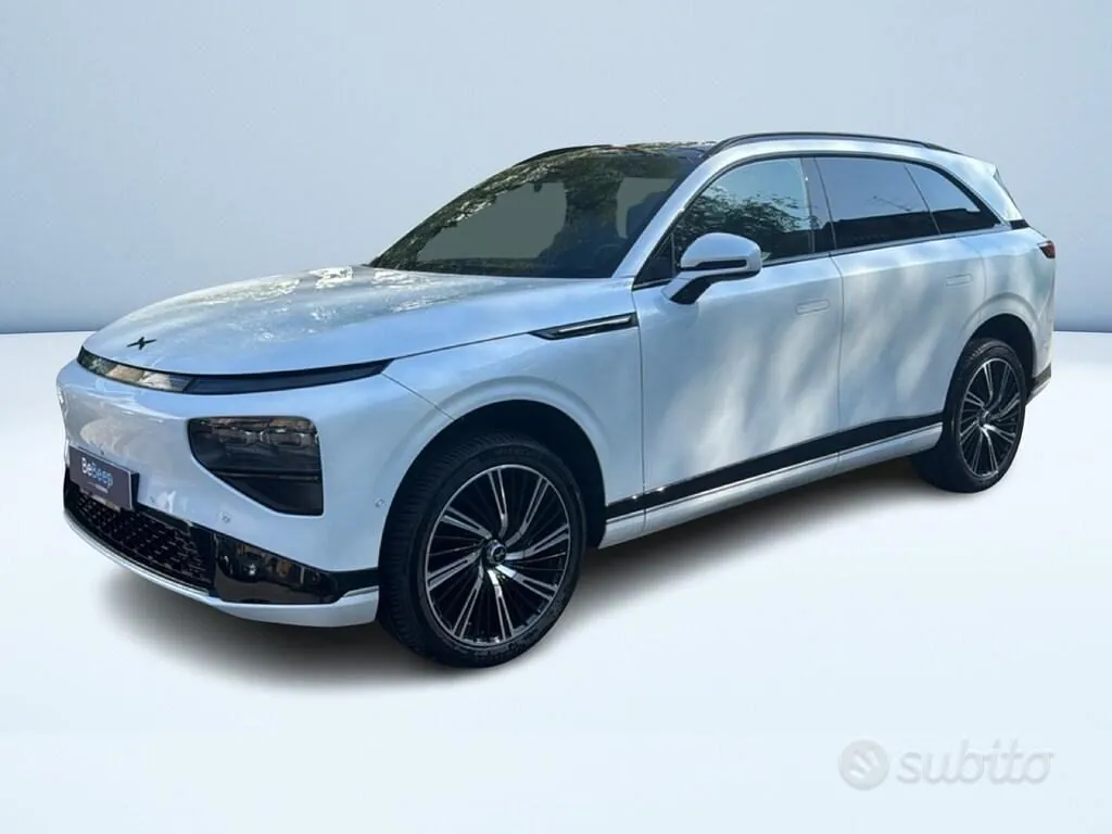Xpeng G9