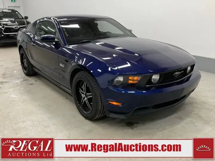 Ford Mustang 2011 photo 2