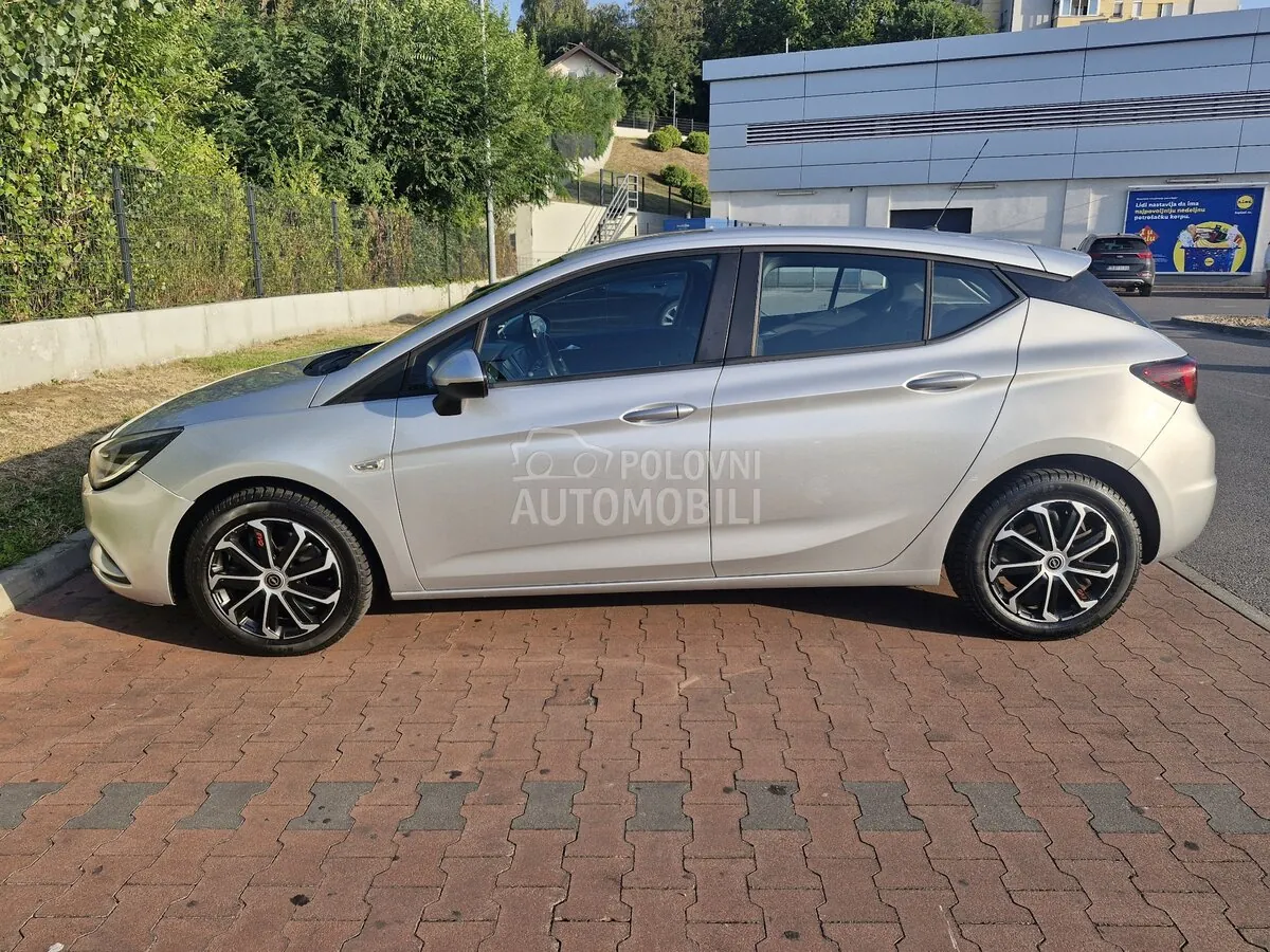 Opel Astra K 2016 photo 5
