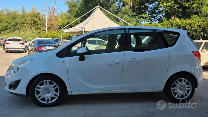 Opel Meriva 2012 photo 4