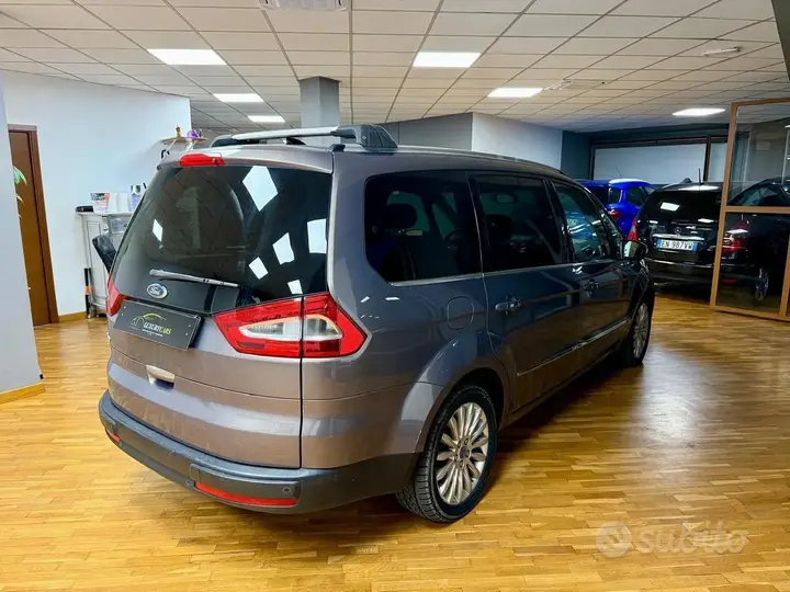 Ford Galaxy 2013 photo 4