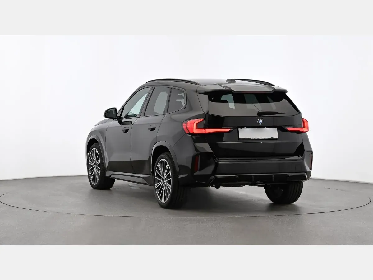 BMW X1 photo 3