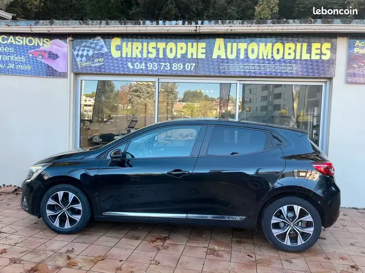 Renault Clio 2023 photo 2