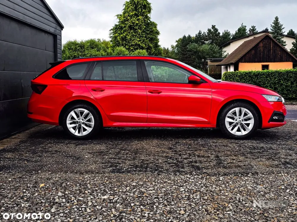 Skoda Octavia 2023 photo 2