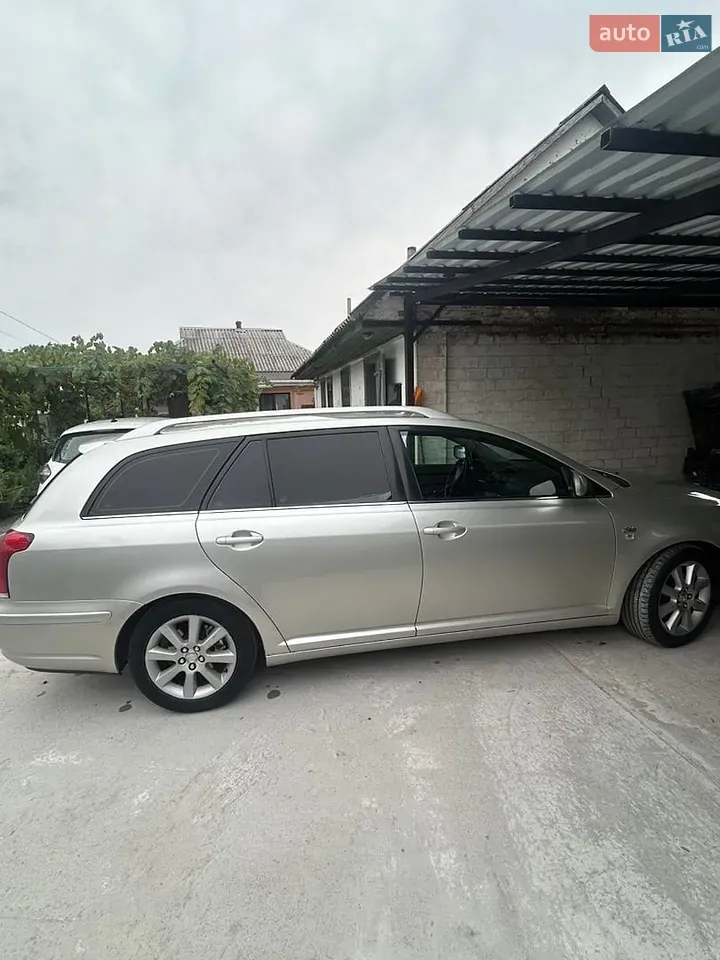 Toyota Avensis 2004 photo 3