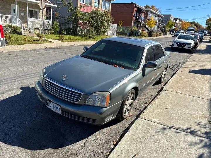 Cadillac Deville 2003 photo 2