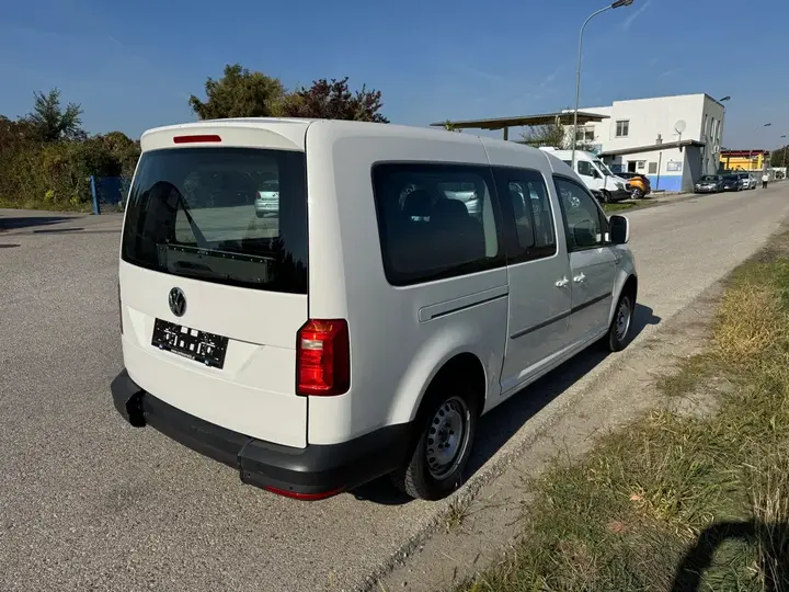 Volkswagen Caddy Maxi 2015 photo 3