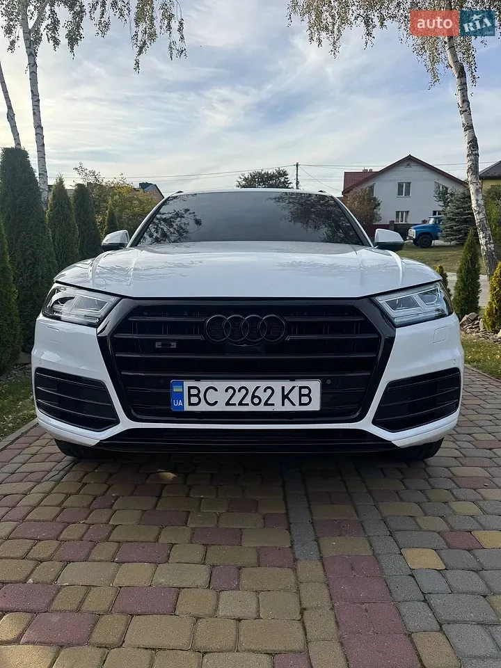 Audi Q5 2018 photo 2