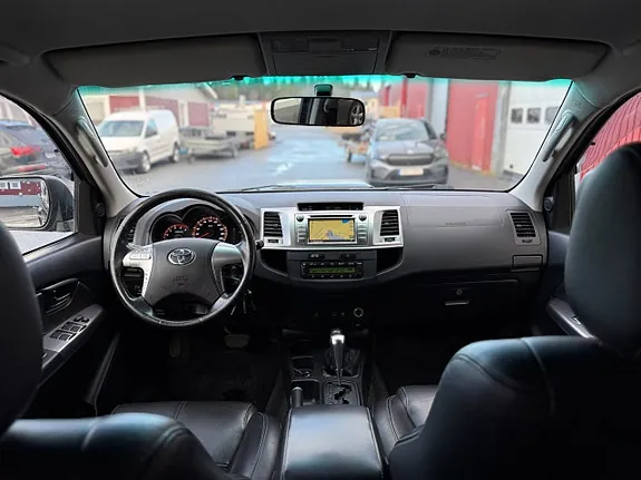 Toyota Hilux 2015 photo 3