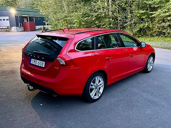 Volvo V60 2011 photo 3