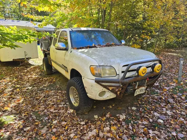 Toyota Tundra 2000 photo 2