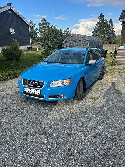 Volvo V70 2013 photo 2