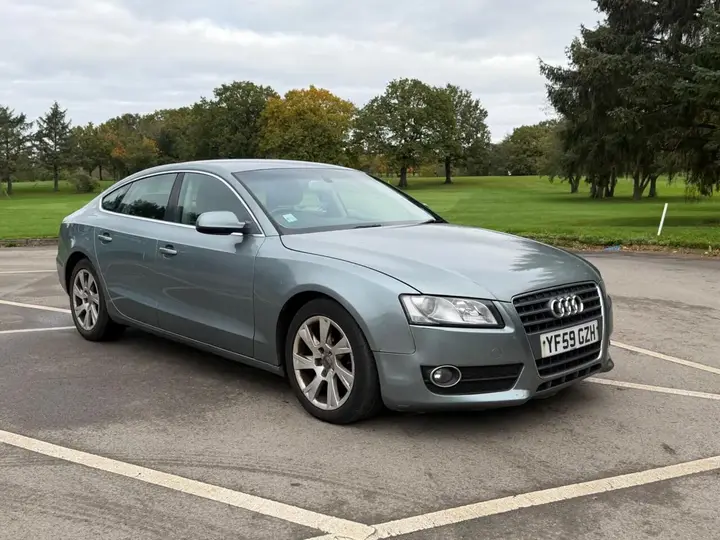 Audi A5 2009 photo 2