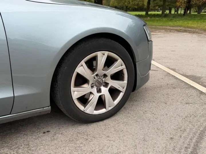 Audi A5 2009 photo 4