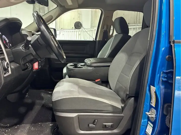 Ram 1500 Classic 2021 photo 2
