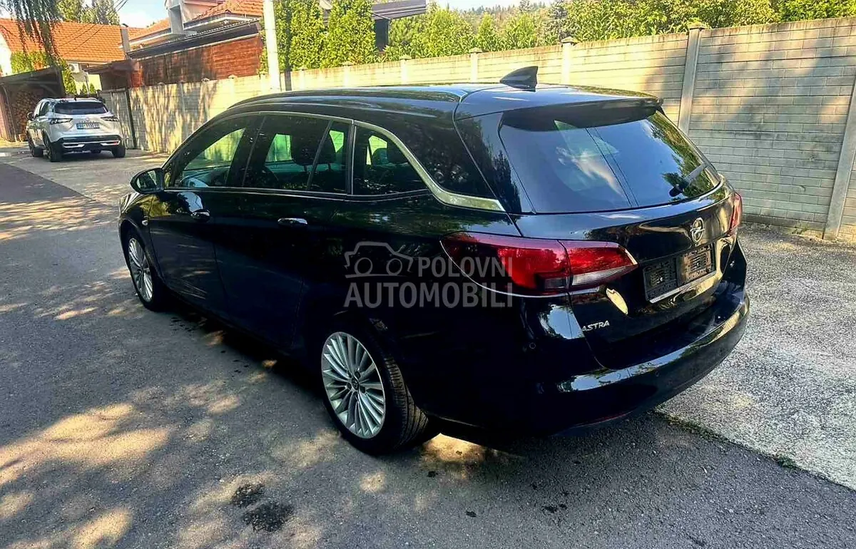Opel Astra K 2017 photo 3