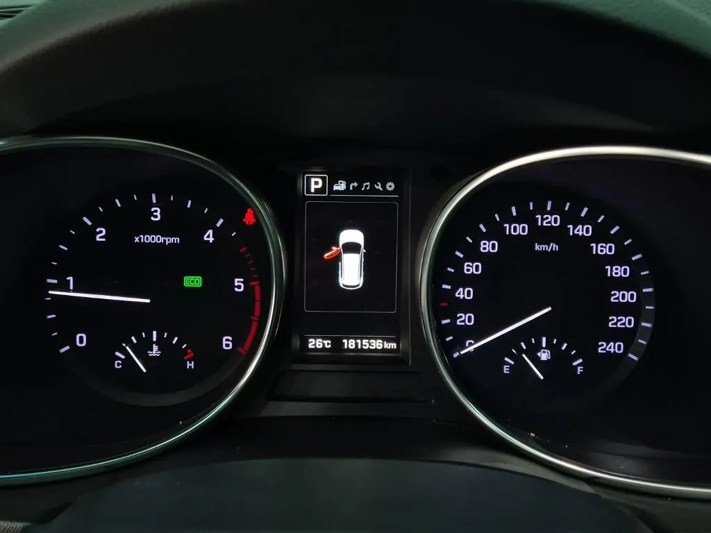 Hyundai Santa Fe 2016 photo 5