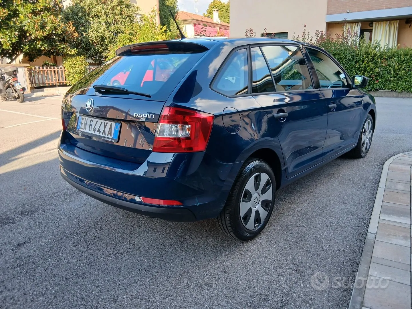 Skoda Rapid 2014 photo 4