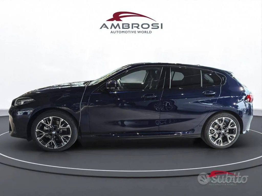 BMW 1 Series 2025 photo 5