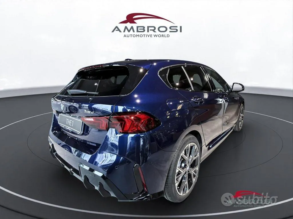 BMW 1 Series 2025 photo 3