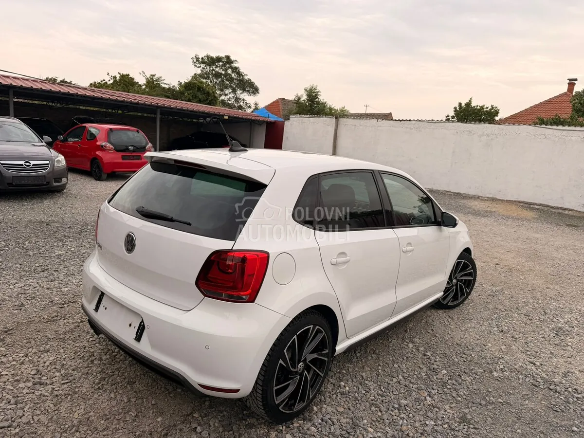 Volkswagen Polo 2012 photo 5