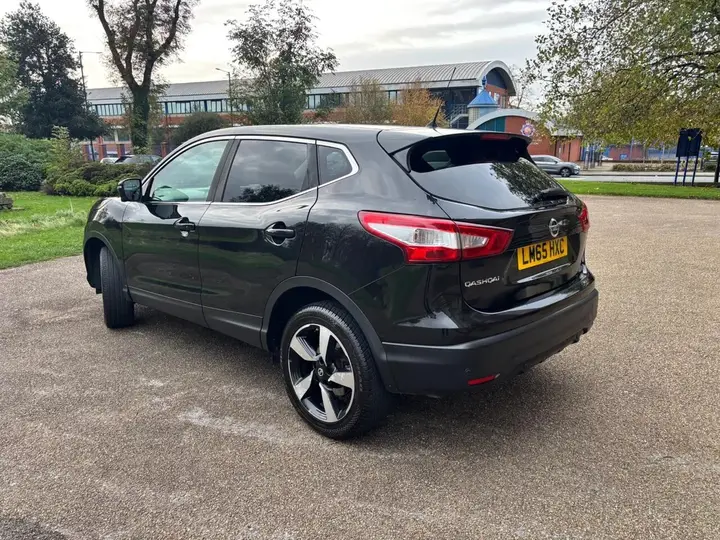 Nissan Qashqai 2015 photo 4