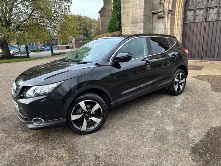 Nissan Qashqai 2015 photo 2