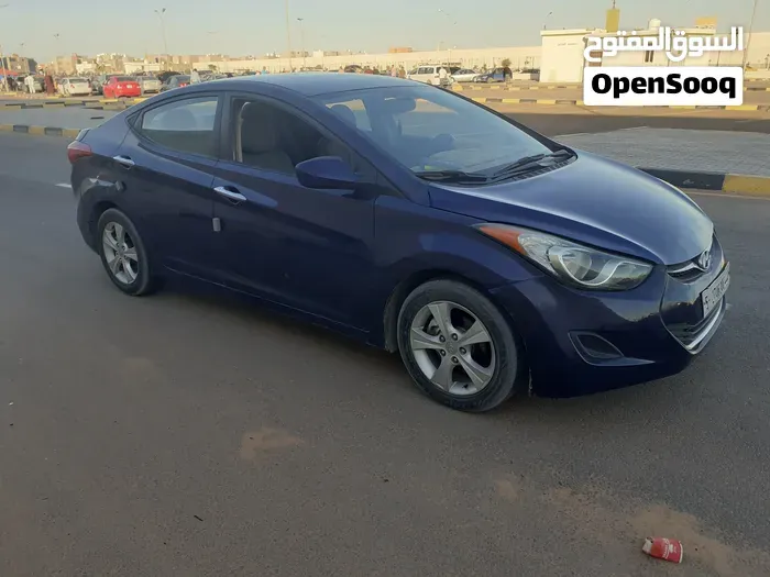 Hyundai Elantra 2011 photo 2