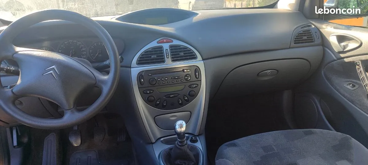 Citroen C5 2002 photo 3