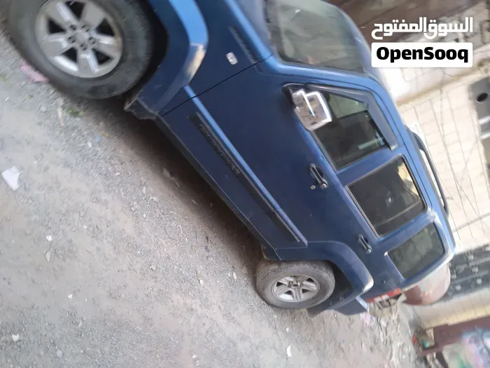 Jeep Cherokee 2010 photo 2