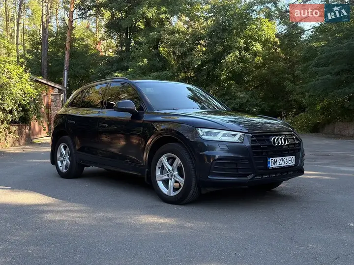 Audi Q5 2018 photo 2