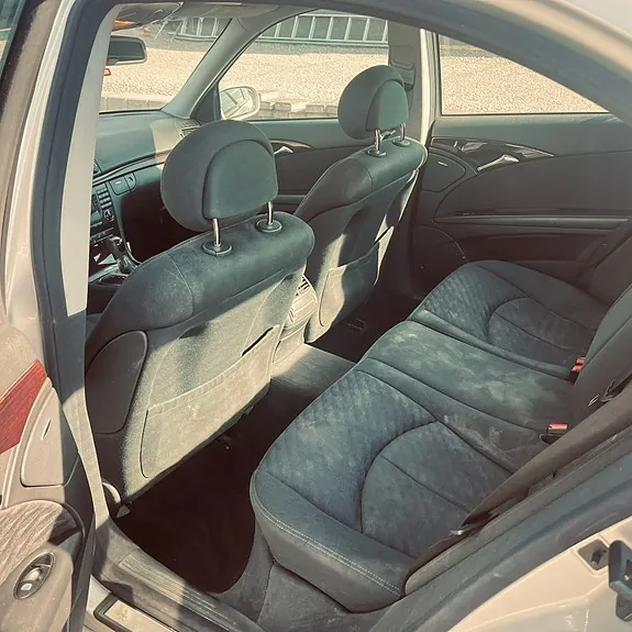 Mercedes-Benz E200 2005 photo 3