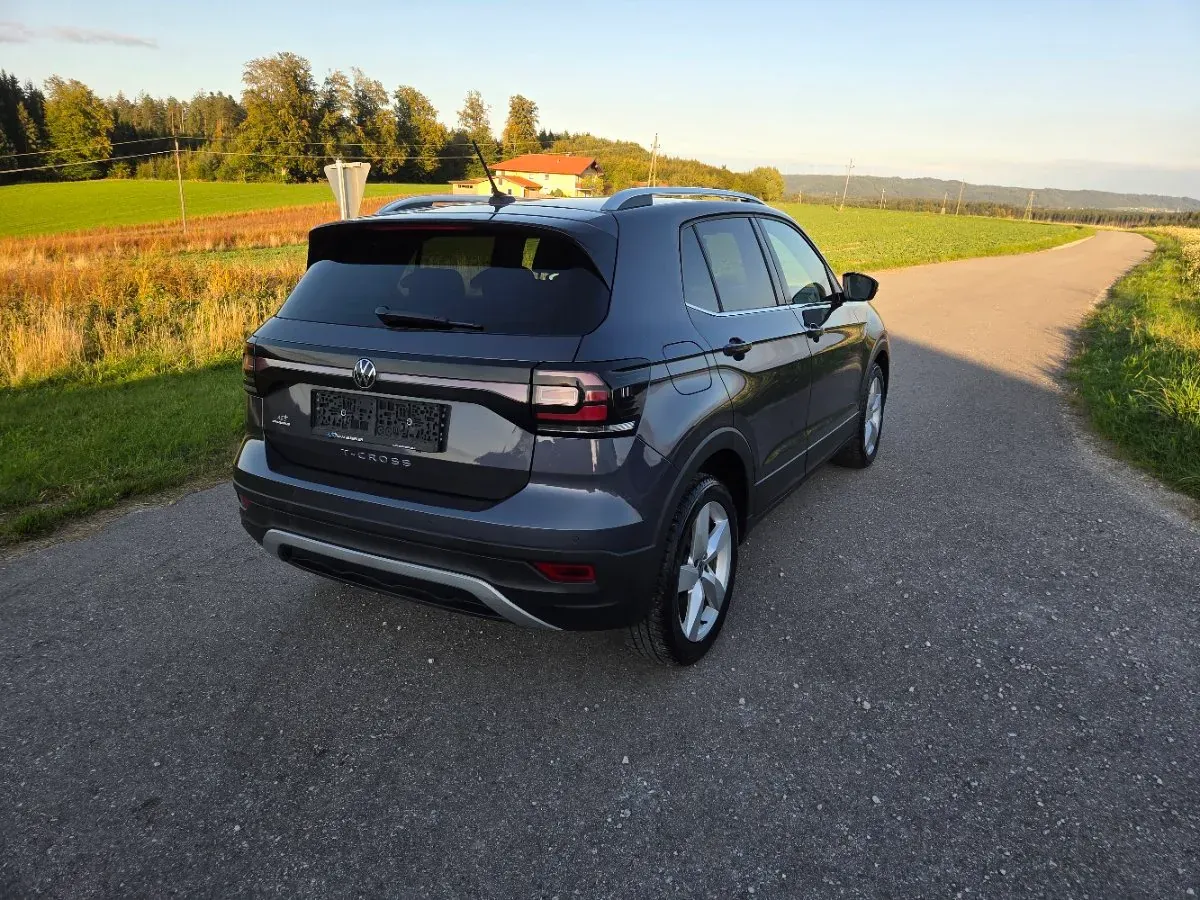 Volkswagen T-Cross 2023 photo 3